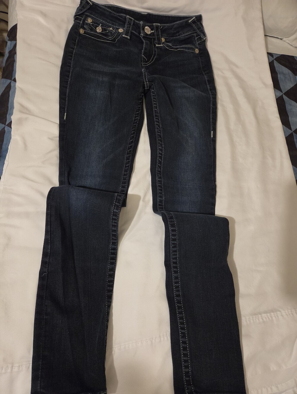 True Religion Dark Wash Women's Slim Jeans - Classic Denim. 25